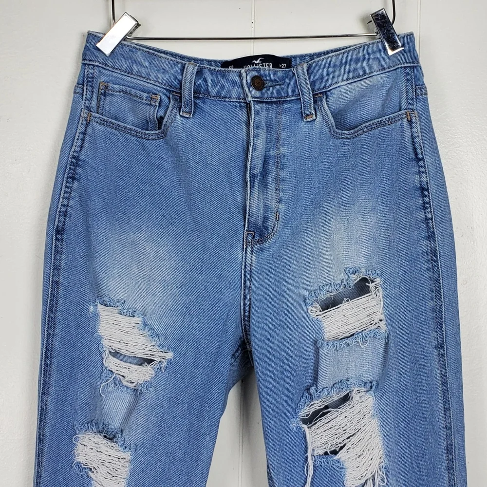 Hollister ultra high rise mom jeans size 27 / 5